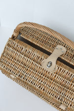 Load image into Gallery viewer, Gift Basket - Picnic Set
