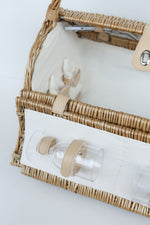 Load image into Gallery viewer, Gift Basket - Picnic Set
